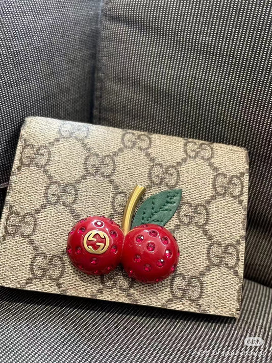 GG wallet cherry